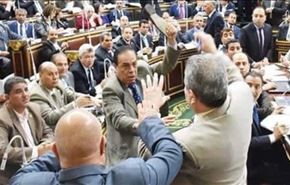 إحالة توفيق عكاشة للجنة خاصة للتحقيق معه +فيديو وكاريكاتير