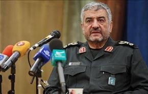 اللواء جعفري: فرض الحظر على ايران لن يجدي نفعا
