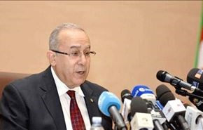 الجزائر تحذر من اي 