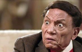 داعية مصري يهاجم عادل إمام.. 