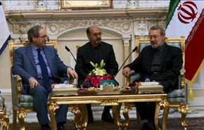 لاريجاني يستقبل المقداد.. سنواصل دعمنا لسوريا وشعبها