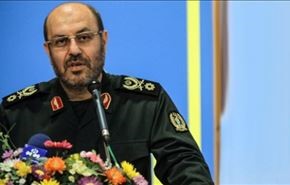 العميد دهقان: لن نطلب رخصة احد في تطوير قدراتنا الدفاعية