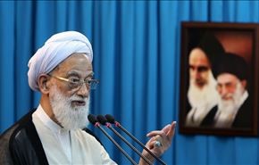 امام جمعة طهران: الاقتصاد المقاوم سيسهم في حل بقية المشاكل