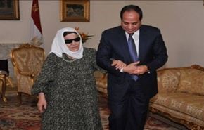 السيسي يرد على فضيحة صنافير وتيران: أمي قالت ردها للسعودية!