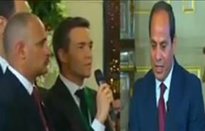 شاهد..صحفي فرنسي يحرج السيسي: 