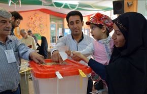 تمديد فترة التصويت في جولة الاعادة بالانتخابات الايرانية