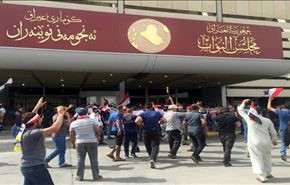 اقتحام البرلمان العراقي .. من يخدم؟