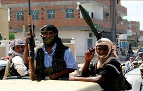 القاعدة تتوعد الإمارات بالثأر بعد هزيمتها في المكلا