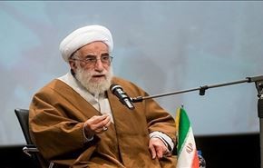 آية الله جنتي رئيسا لمجلس خبراء القيادة
