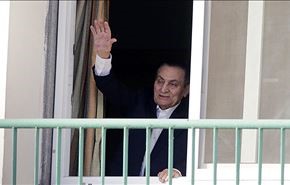 كيف يعيش مبارك حياته بغرفته المطلة على النيل؟