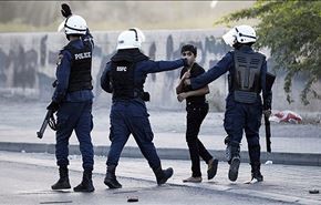 14 فبراير يدين منع المنامة حقوقيين من السفر الى 