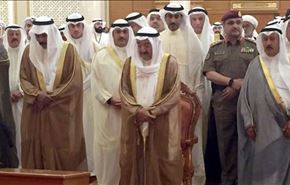 بذكرى تفجيره..امير الكويت يصلي بمسجد الامام الصادق (ع)+صور