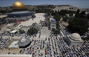 200 ألف فلسطيني يؤدون صلاة الجمعة في الأقصى رغم إجراءات الاحتلال