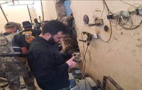 بالصور.. العثور على اكبر معمل تفخيخ وسط الفلوجة