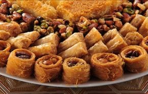 3 مخاطر كارثية لتناول الحلوى بعد الإفطار مباشرة