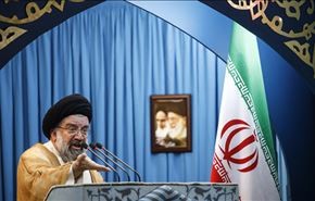 آیة الله خاتمي: الصوت الذی یرتفع نیابة عن ترامب ونتنیاهو لا یمثل صوت الشعب