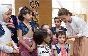 بالفيديو.. اسماء الاسد تلتقي أطفال دار الرحمة للأيتام