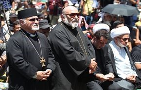 بالفيديو والصور.. صلاة موحدة من مختلف الطوائف العراقية في الكرادة