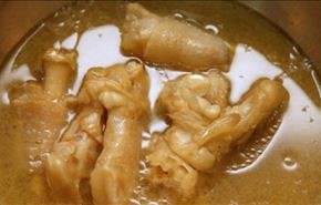 ما تفعله شوربة الكوارع بجسم الإنسان.. سيذهلك!