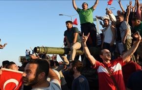 عزل 34 من قيادات الجيش التركي بينهم 5 جنرالات