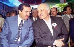 أردوغان وغولن.. قصة تحالف ثم صراع قد ينهيه انقلاب فشل!