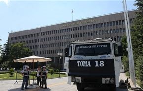 تنحية قاضيين بمحكمة تركيا الدستورية مع اتساع 