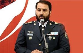 العميد اسماعيلي: الجيش والحرس يتنافسان في توفير الأمن لايران