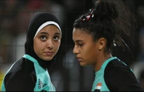 الحجاب مقابل 