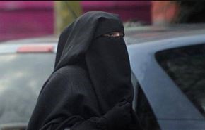 الإمارات تدعو رعاياها إلى التقيد بقانون حظر النقاب في سويسرا