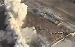 بالفيديو.. طائرات مسيرة تستهدف تجمعات المسلحين في حلب