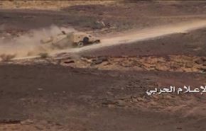 مشاهد نادرة: ماذا حلّ بدبابة سعودية هاربة وقعت فريسة الاصطدام؟