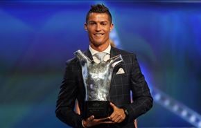 فوز رونالدو بجائزة أفضل لاعب في اوروبا في 2015-2016
