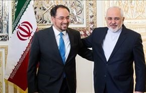 ظریف: ینبغي مکافحة جمیع الجماعات المتطرفة والتکفیریة