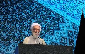 امام جمعة طهران: النظام في السعودية عميل للولايات المتحدة