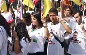 بالصور؛ عشرات الاف الاكراد يتظاهرون ضد اردوغان في المانيا