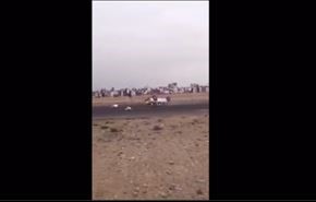 شاهد لحظة تطاير ركاب من داخل سيارة أثناء التفحيط