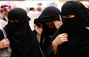 سعوديات يكشفن سبب تفضيلهن الركوب مع سائق أوبر أجنبي +صور