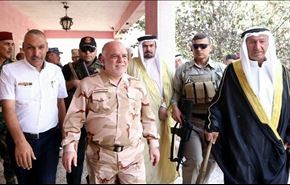 بالصور.. العبادي في ناحية القيارة ويتجول باحيائها السكنية