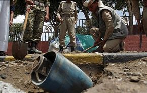 العدوان السعودي يلقي قنابل عنقودية على مناطق عدة باليمن