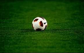 فيديو: لاعب بارع في التمثيل يحصل على ركلة جزاء 