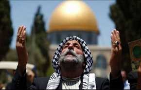 أهل القدس يعتلون السطوح ويرفعون الأذان بوقت واحد