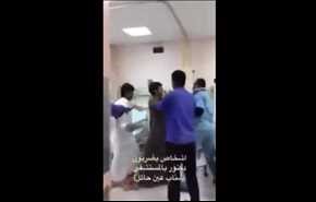 شاهد الاعتداء على طبيب بالحذاء داخل مستشفى بالسعودية
