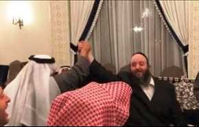 سلطات البحرين؛ ابتعاد عن الشعب واقتراب من 
