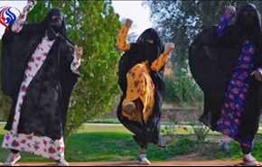 فيديو كليب يثير ضجة لسعوديات يلعبن كرة السلة ويرقصن بالعباءة السوداء!