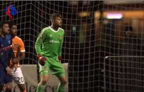 أول لاعب يطرد باستخدام 