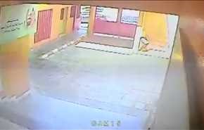 بالفيديو.. لحظة اعتداء ولي أمر على طالب داخل مدرسة بجدة ...