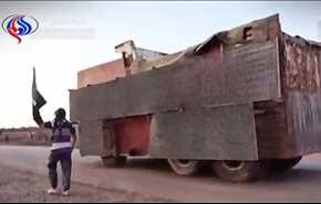 فرار راننده انتحاری خودرو بمب گذاری شده + ویدئو