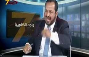 شاهد بالفيديو.. تراشق اتهامات وحرب بأكواب الماء على فضائية أردنية!