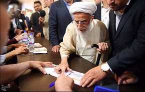 حضور آیت الله جنتی پای صندوق رای | تصاویر