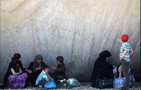 مدنيون مهجرون ينتظرون العودة إلى منازلهم في الموصل في مخيمات النازحين داخليا